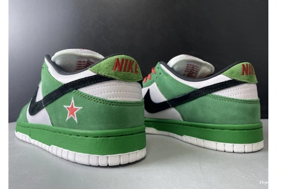 SB 304292-302 Low Dunk Nike Heineken 0728
